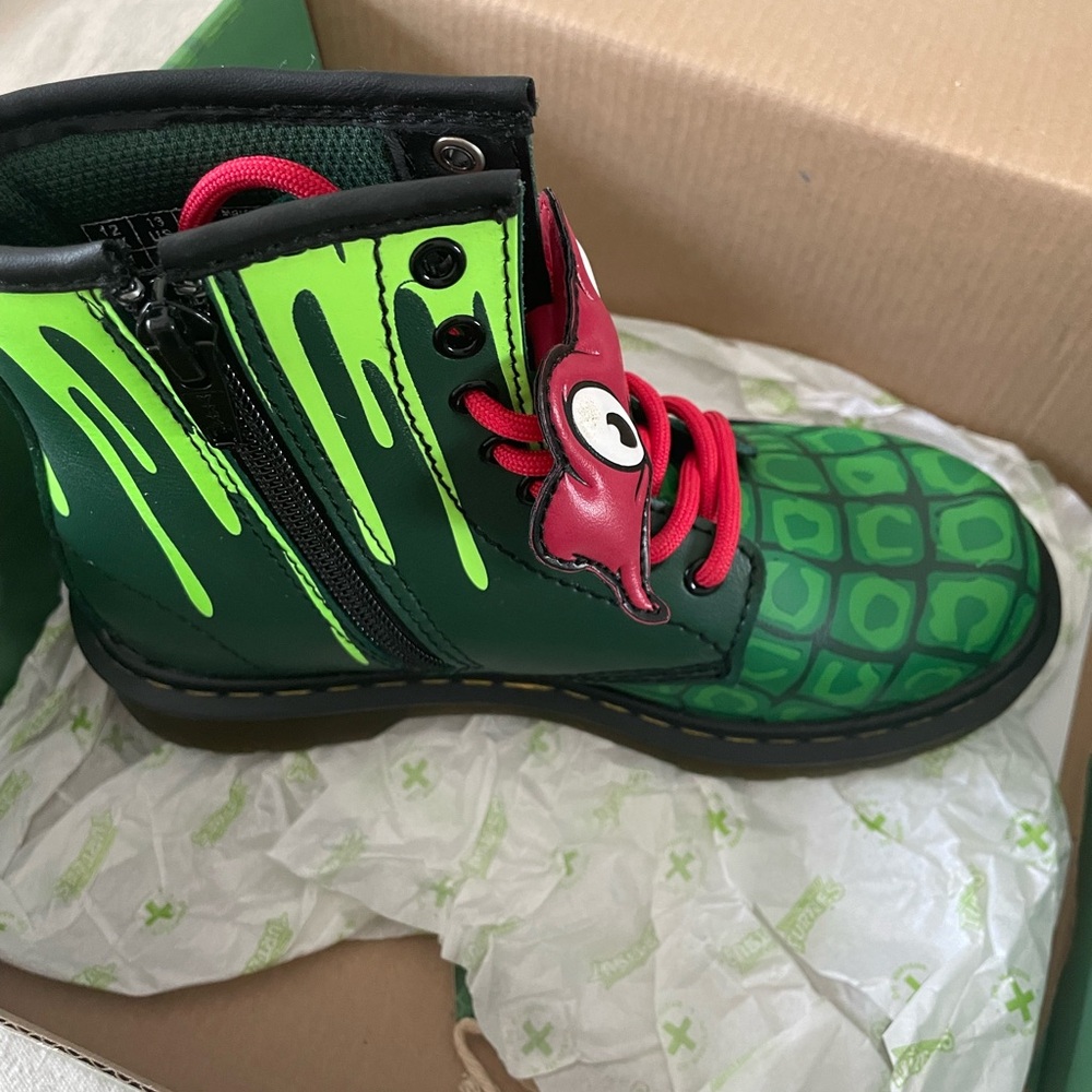 Doc Dr Martens Air Wair Boots Teenage Mutant Ninja Turtle TMNT KIDS 13 Raphael - Picture 7 of 16